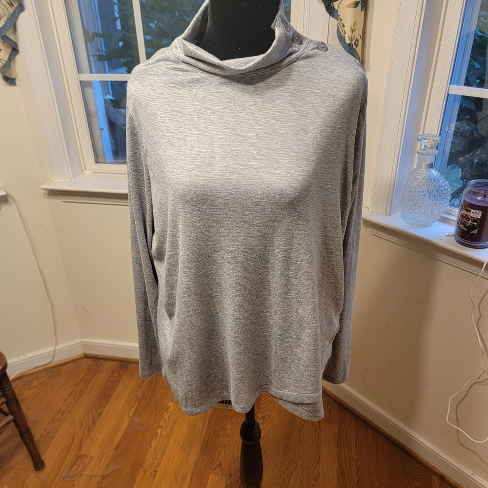 St Johns Bay Womens Top XL‎ Neutral Grey Button Accents NWT